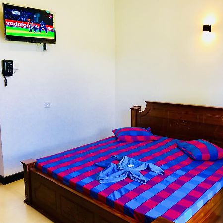 Hotel Travellers Halt Ratnapura Exteriér fotografie