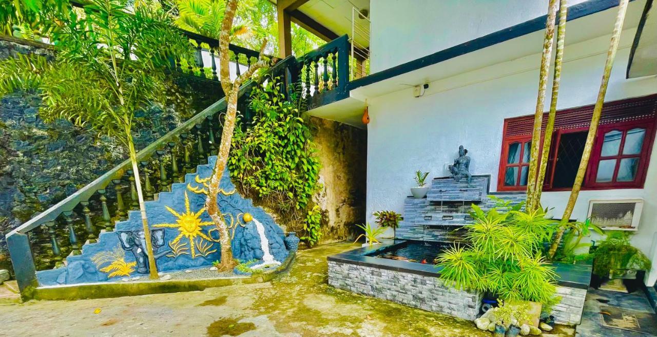 Hotel Travellers Halt Ratnapura Exteriér fotografie
