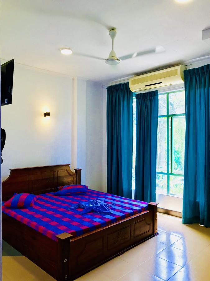 Hotel Travellers Halt Ratnapura Exteriér fotografie